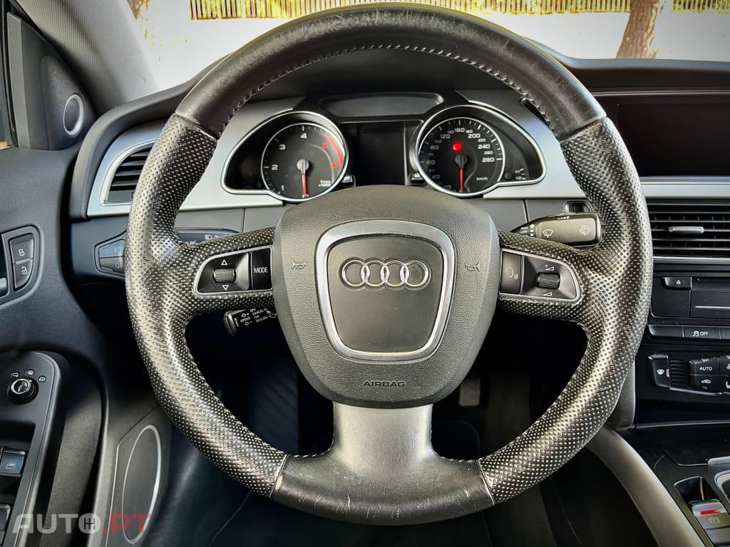 Audi A5 2.0 TDi S-line