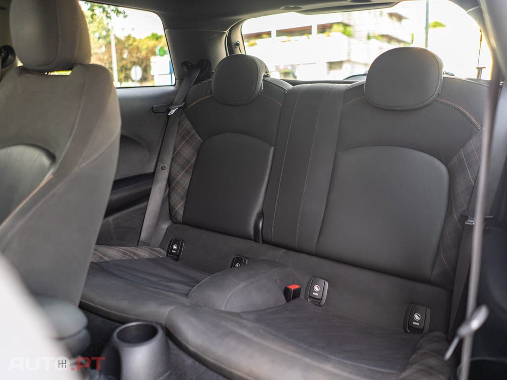 MINI Cooper Cooper D Auto