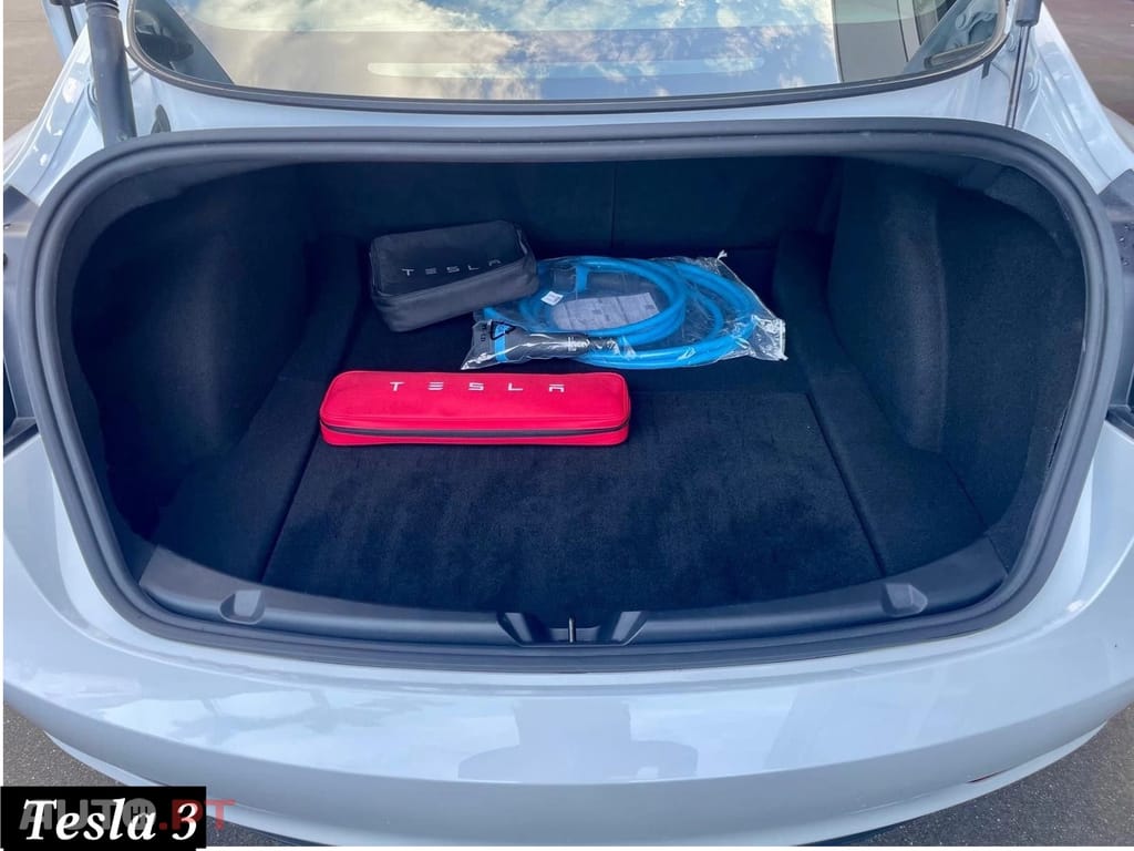 Tesla Model 3 Tração Traseira