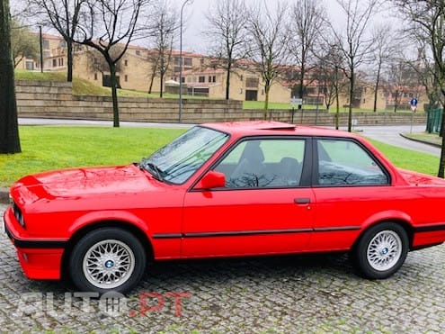 BMW 318 IS