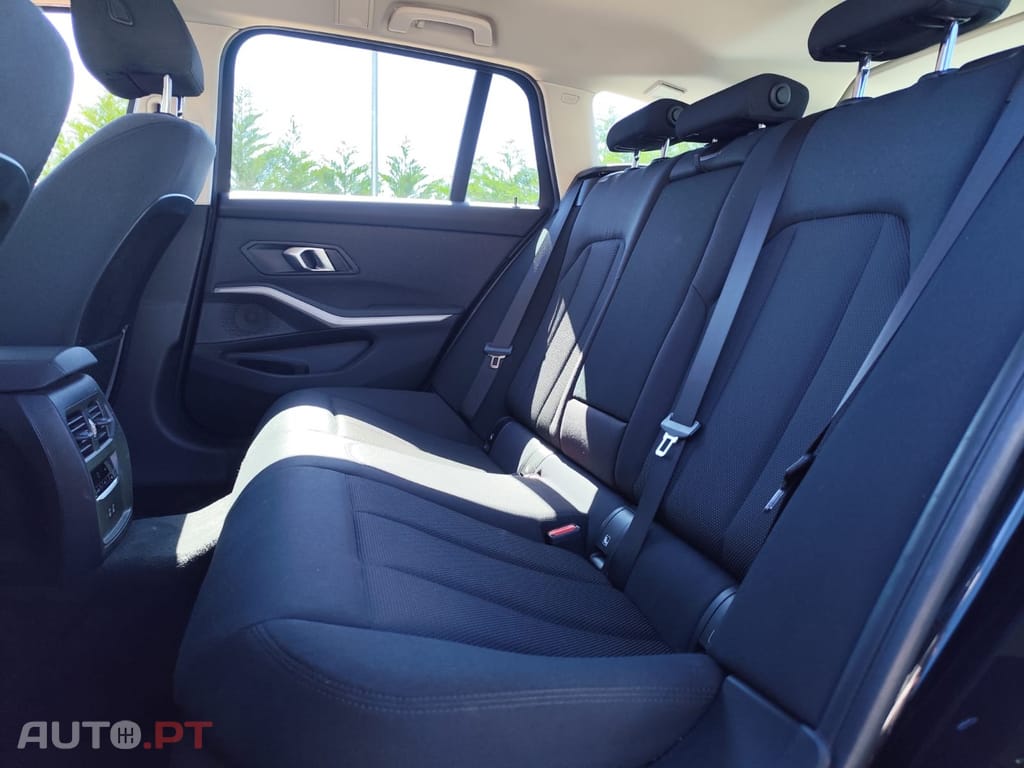 BMW 318 d Touring Auto