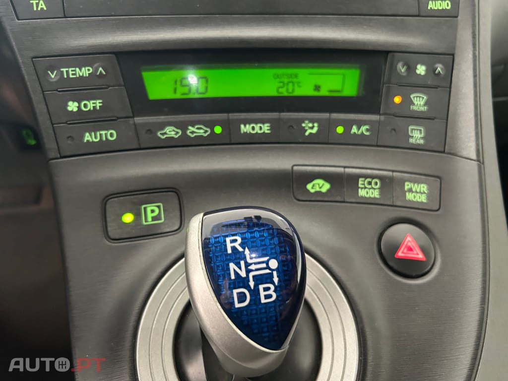 Toyota Prius 1.8 PREMIUM