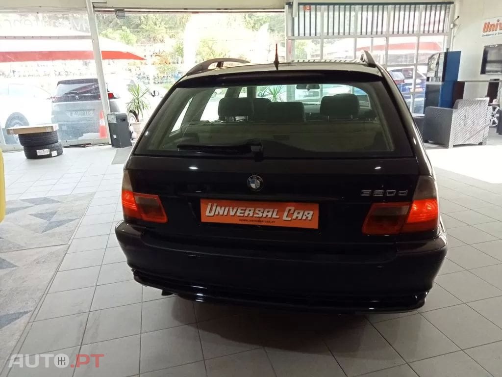 BMW 320 d Touring Navigator