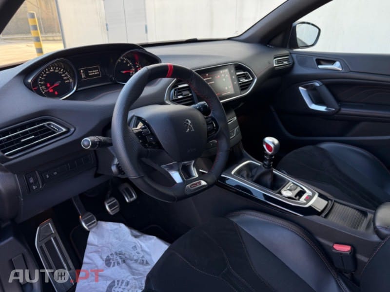 Peugeot 308 1.6 e-THP GTi