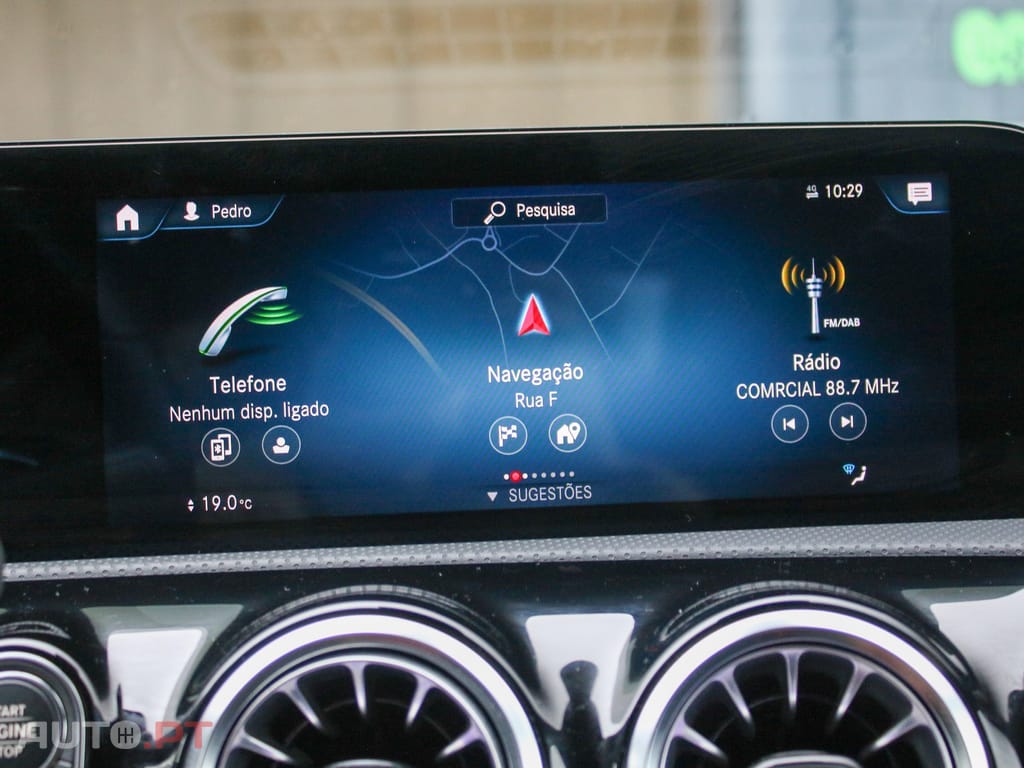 Mercedes-Benz CLA 250 e Shooting Brake AMG Line