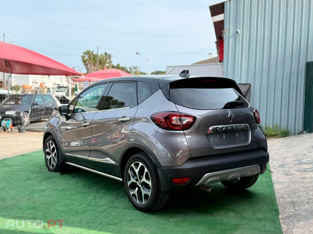 Renault Captur 1.2 TCe Initiale Paris