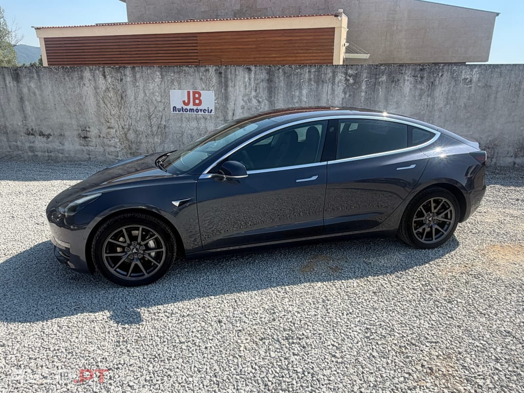 Tesla Model 3 Outro