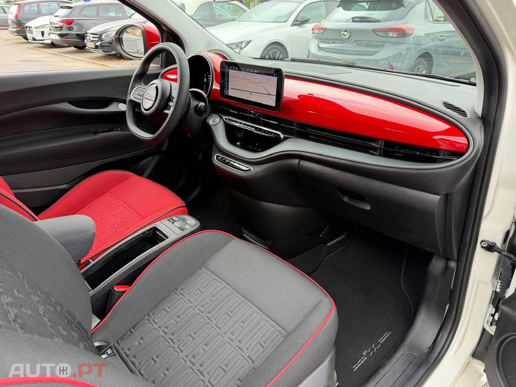Fiat 500e (RED) 2.0