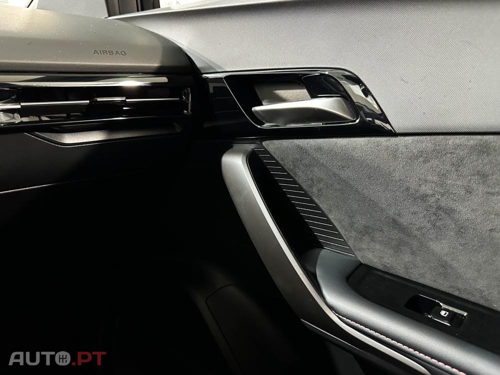 MG MG4 64 kWh XPower Luxury