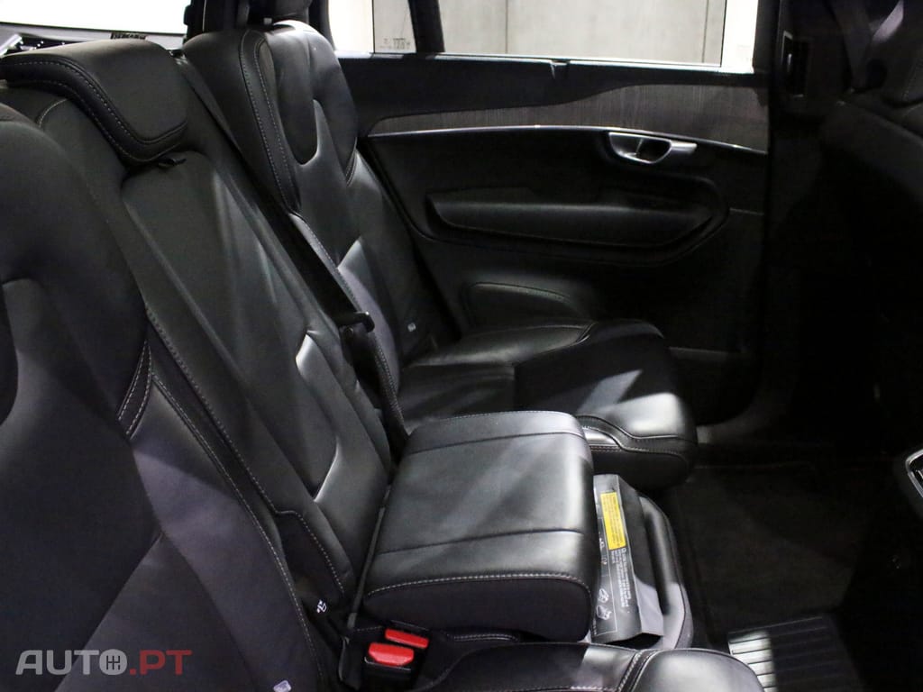 Volvo XC90 2.0 T8 PHEV Core AWD