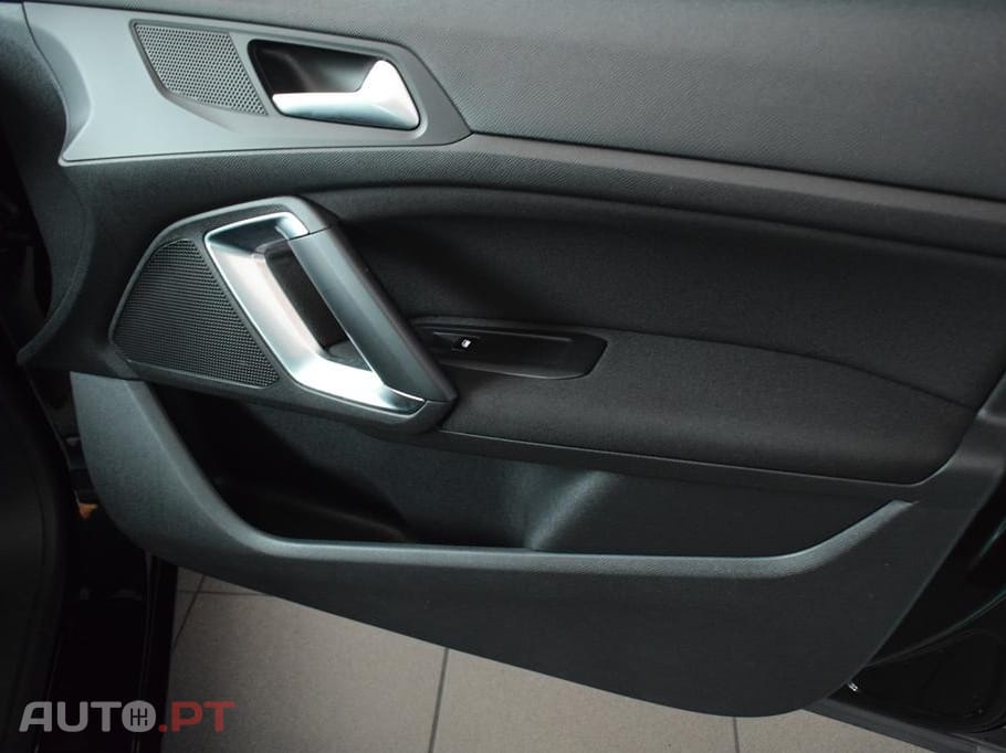 Peugeot 308 1.6 e-HDi Allure J17