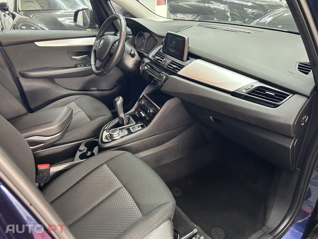 BMW 216 d Advantage