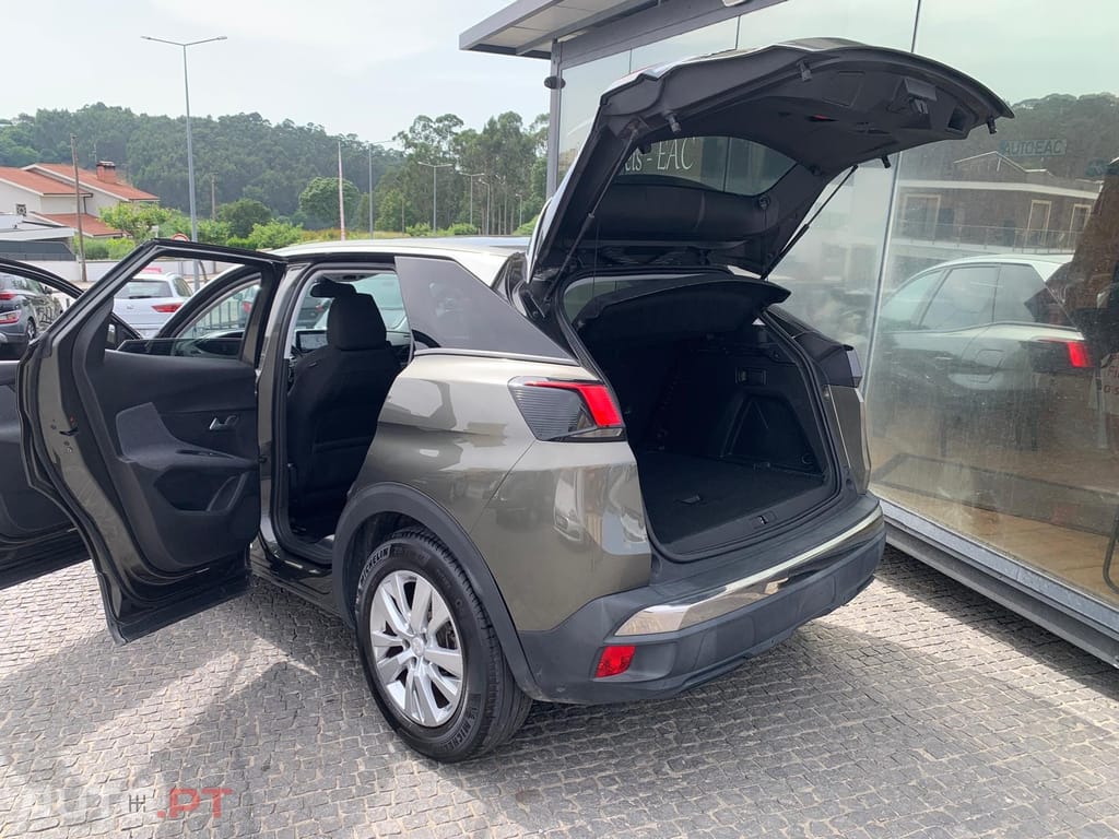 Peugeot 3008 1.5 BlueHDi Active