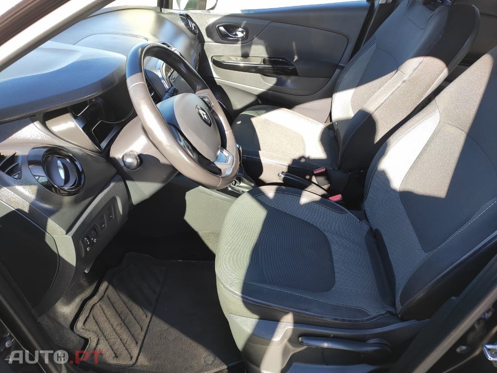 Renault Captur 1.2 TCe Exclusive EDC