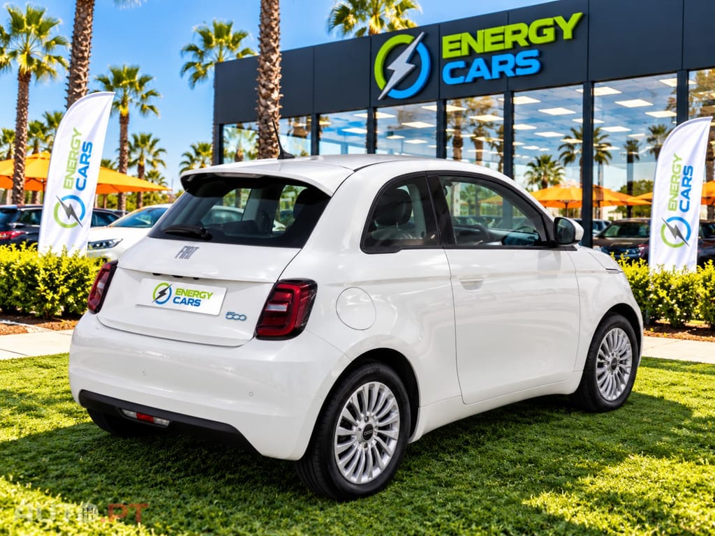 Fiat 500e Action