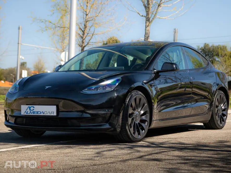 Tesla Model 3 Long Range AWD Dual Motor Performance