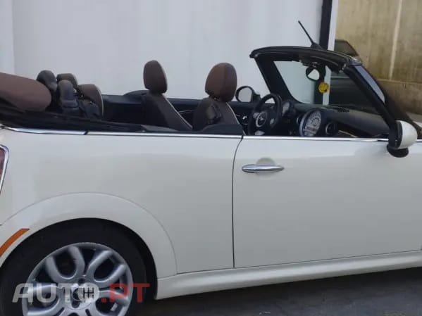 MINI Cabrio Cooper