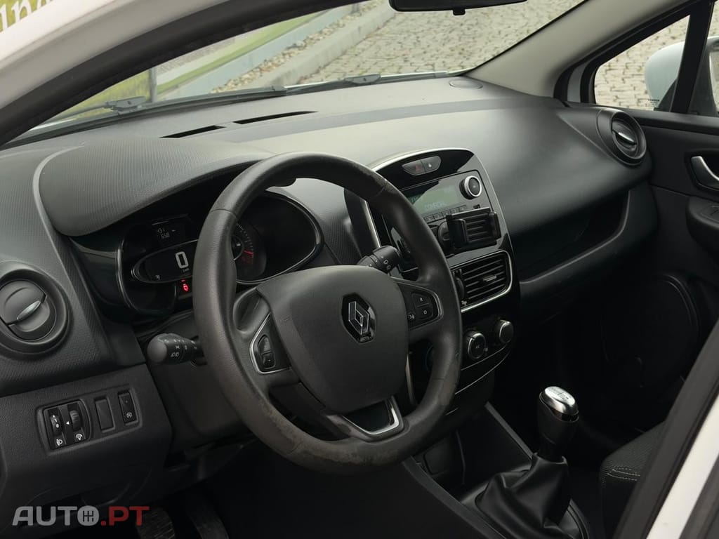 Renault Clio 2 L COMERCIAL