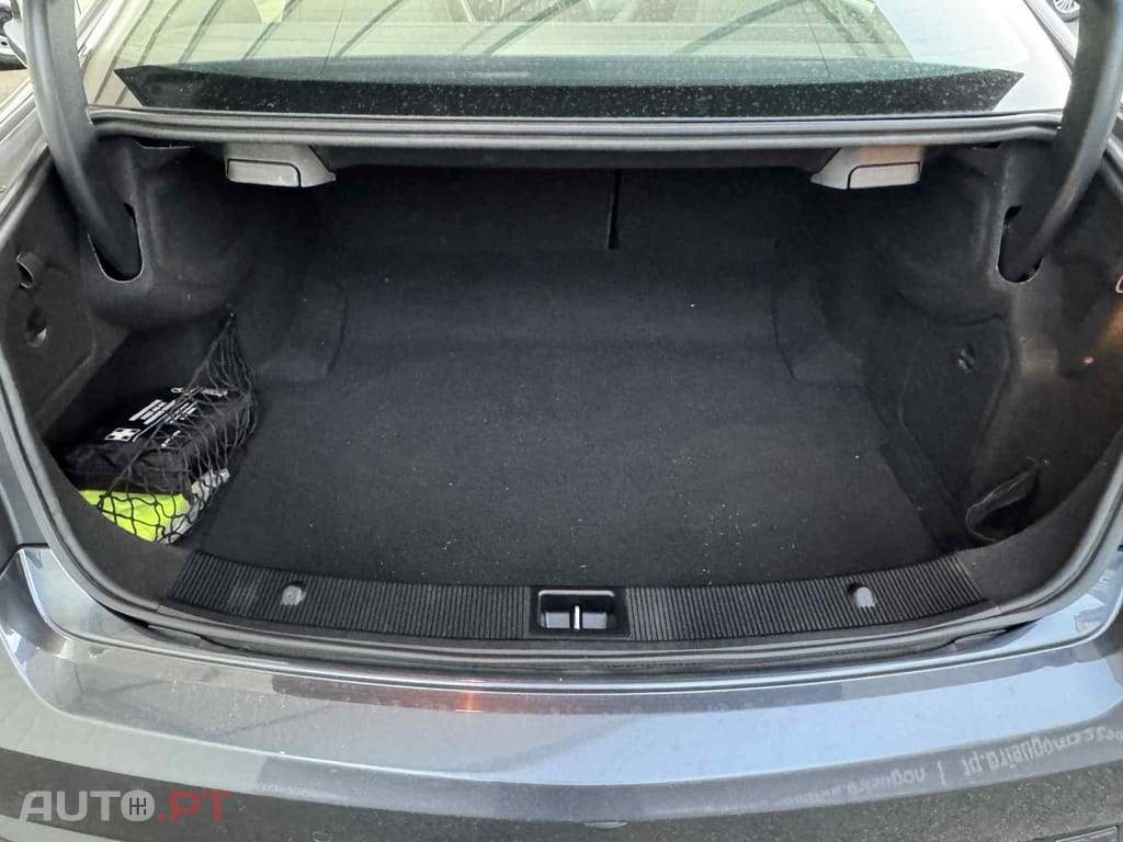 Mercedes-Benz E 250 CDi Auto