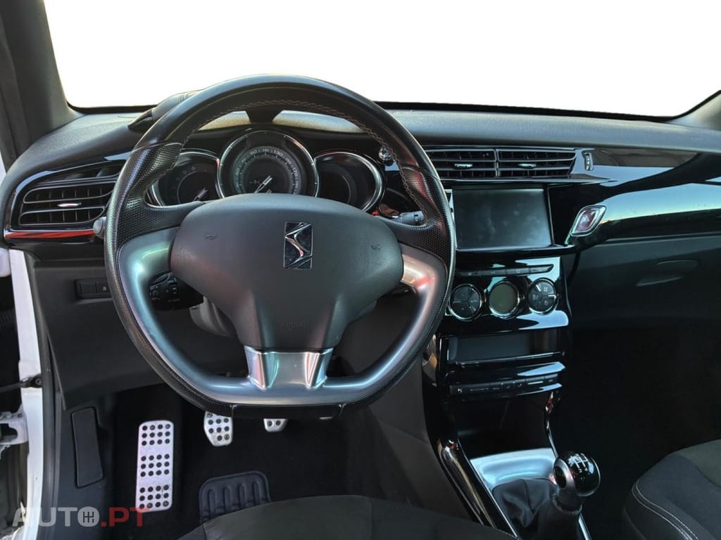 DS DS3 1.2 PureTech Performance Line