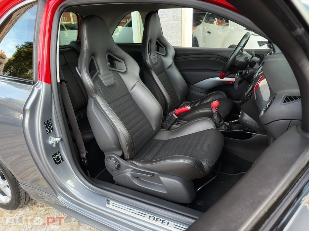 Opel Adam 1.4 T S