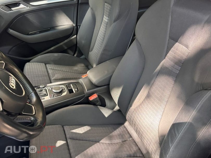 Audi A3 Sportback 1.6 TDI S tronic sport
