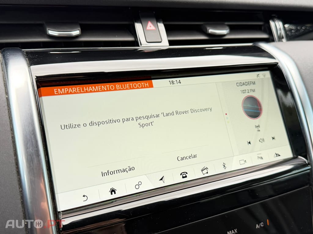 Land Rover Discovery Sport P300e Dynamic SE