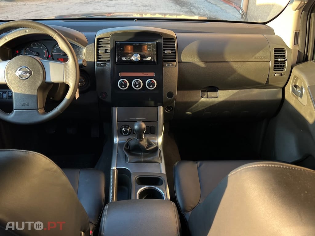 Nissan Navara 2.5 dCi CD Pilot Hi-Tech