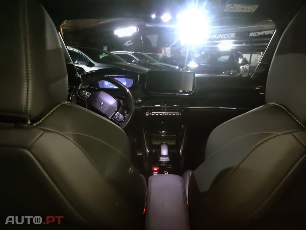 Peugeot E-208 50 kWh GT Pack