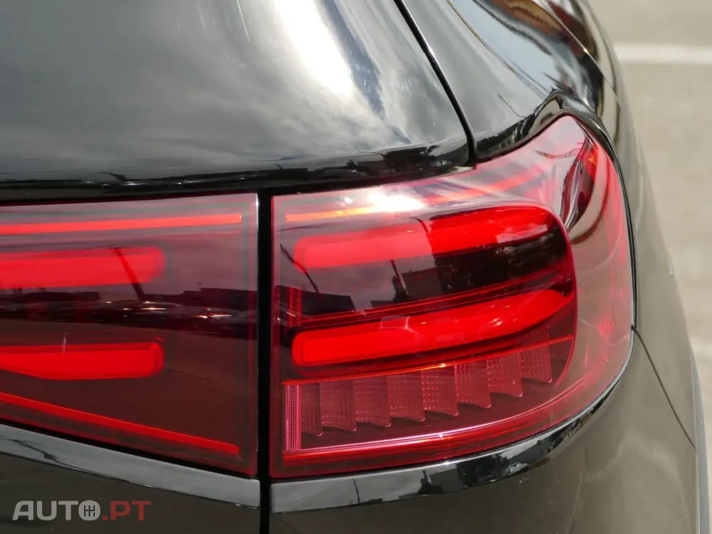 Mercedes-Benz EQB 300 4Matic Progressive