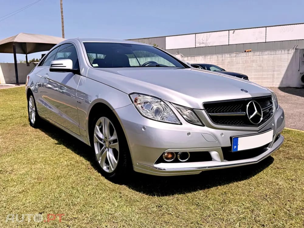 Mercedes-Benz E 220 CDi Avantgarde BlueEfficiency