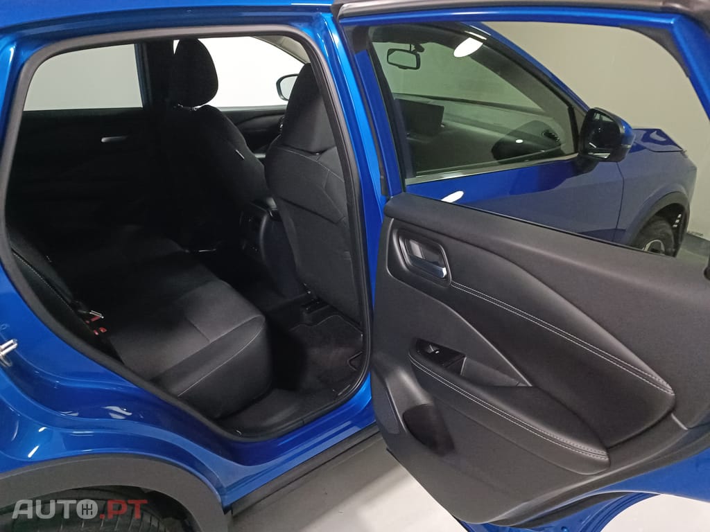 Nissan Qashqai 1.3 DIG-T N-Connecta LED+SKY Xtronic