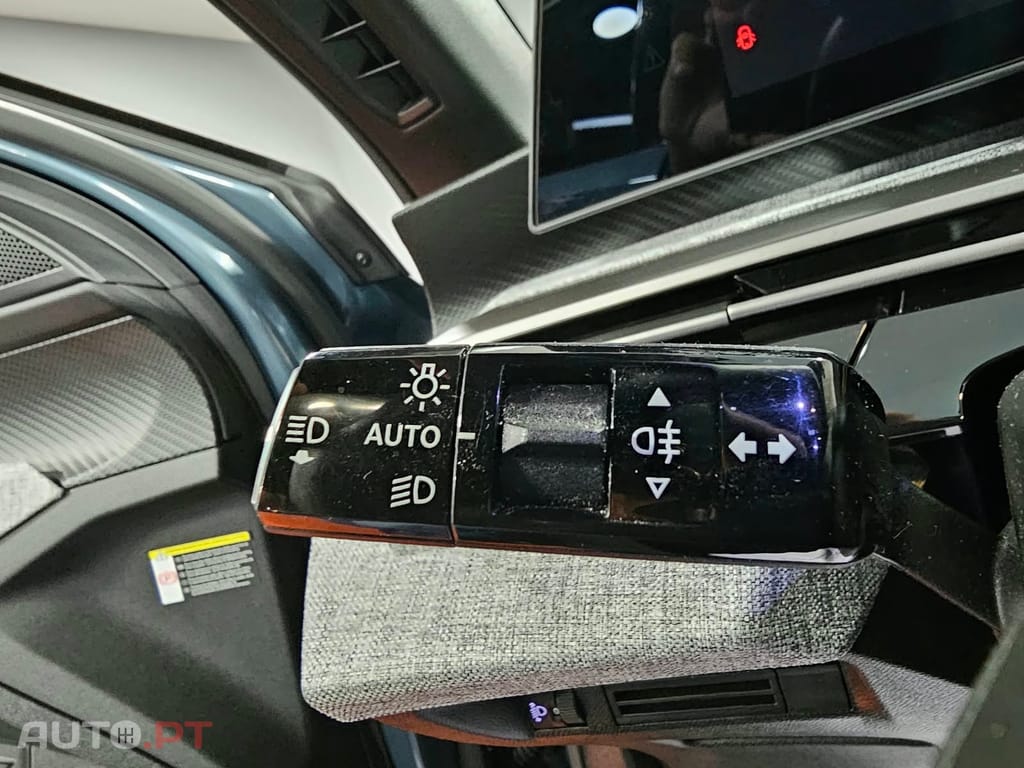 Peugeot E-5008 73 kWh Allure