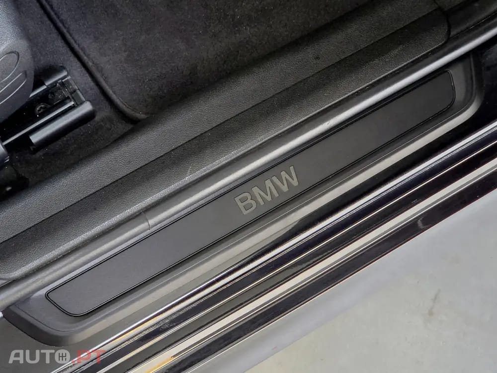 BMW 320 e Line Sport Auto