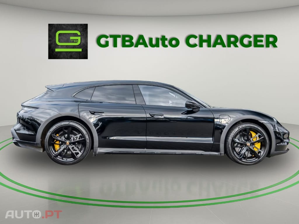 Porsche Taycan Turbo I.V.A DEDUTIVEL 
