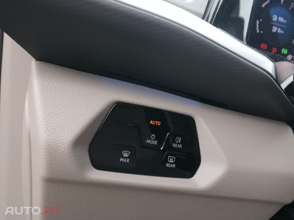 Volkswagen Multivan 1.4 TSI e-Hybrid Style DSG