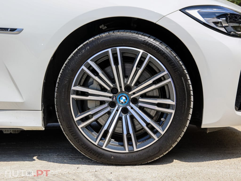 BMW 330 e Aut.