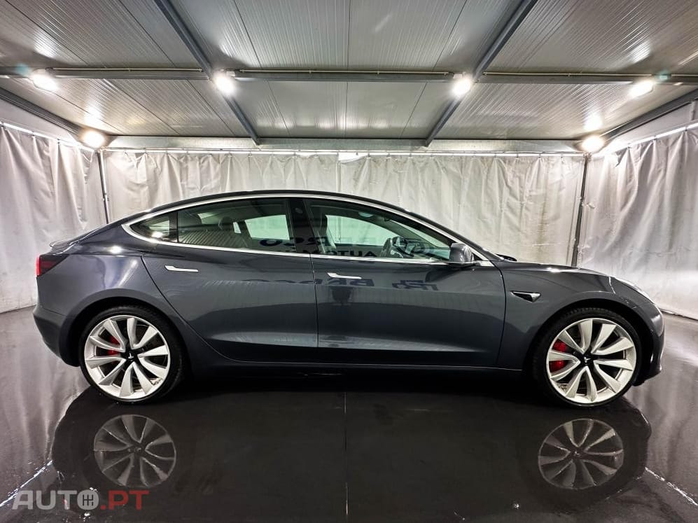 Tesla Model 3 Performance AWD