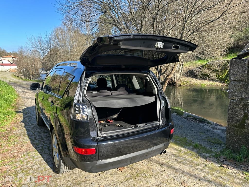 Mitsubishi Outlander 2.0 DI-D Intense 4WD