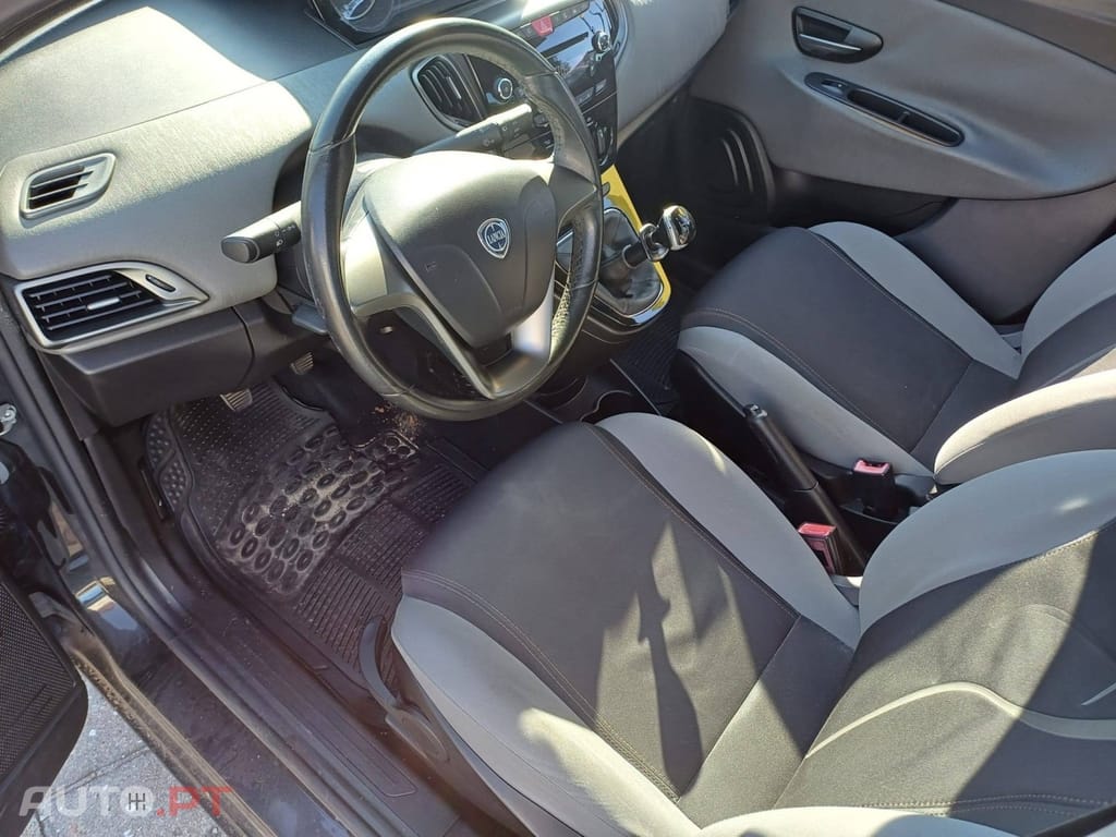 Lancia Ypsilon 1.2 S&S Fashion