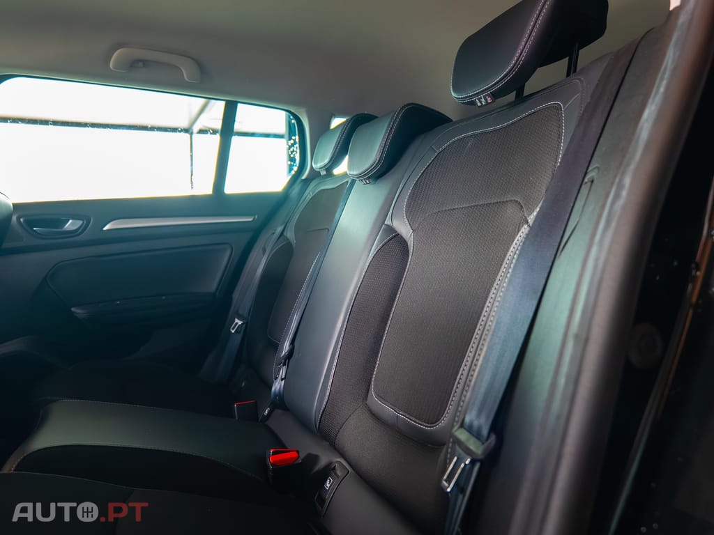 Renault Mégane Sport Tourer 1.5 Blue dCi Intens