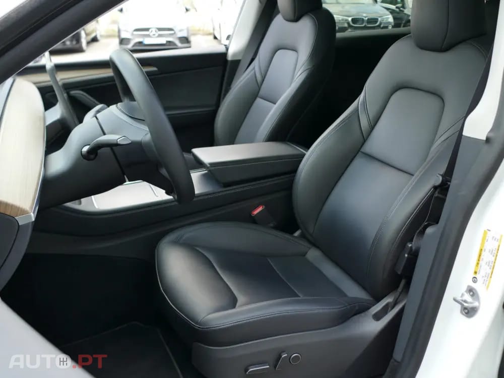 Tesla Model Y Tração Traseira
