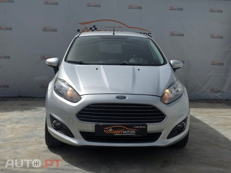 Ford Fiesta 1.0 EcoBoost S&S TITANIUM