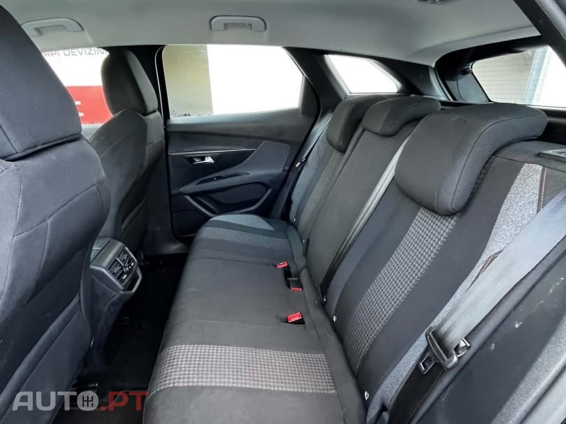 Peugeot 3008 1.5 BlueHDi Allure Pack