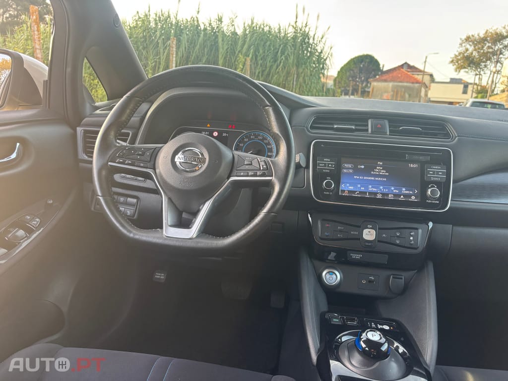 Nissan Leaf Tekna ProPilot Park