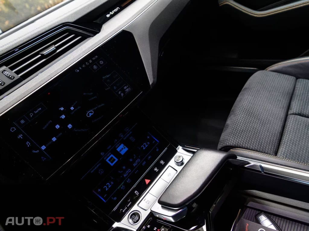 Audi E-Tron 55 quattro S Line I.V.A DEDUTIVEL 