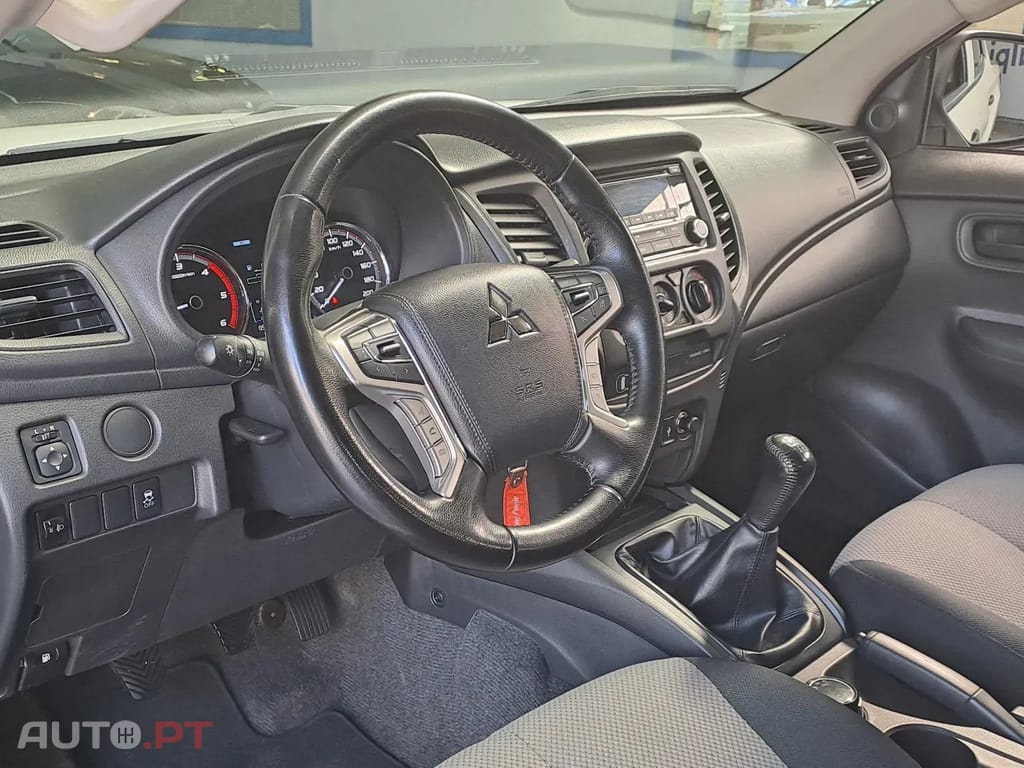 Mitsubishi L200 CD 4X4 5L