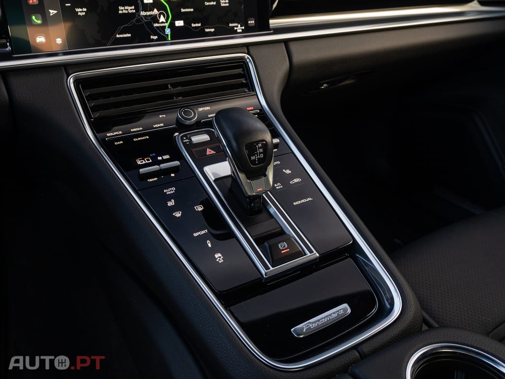 Porsche Panamera 4