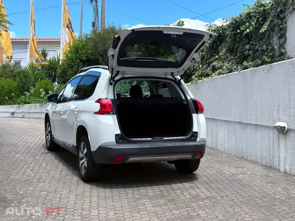 Peugeot 2008 1.6 e-HDi Allure