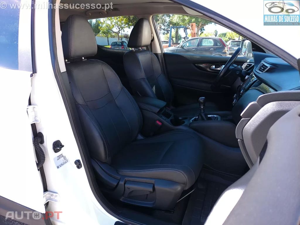 Nissan Qashqai 1.5 dCi Tekna Premium Pele